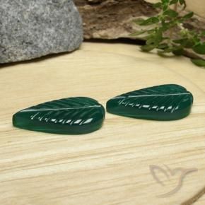 10.48 ctw Green Agate Stones, Natural Agate in Carved Leaf Shape for Sale
