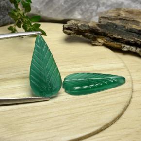 Medium Green Agate Gem - 3.9ct Carved Leaf (ID: 470942)
