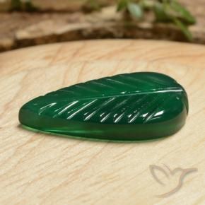 5.78 ct Green Agate Stone, Natural Agate in Carved Leaf Shape for Sale