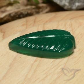 5.23 ct Green Agate Stone, Natural Agate in Carved Leaf Shape for Sale