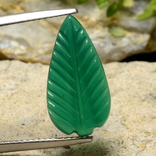 4.46 ct Green Agate Gemstone, Agate Gem in Fantasy Carved Leaf Shape for Sale.
