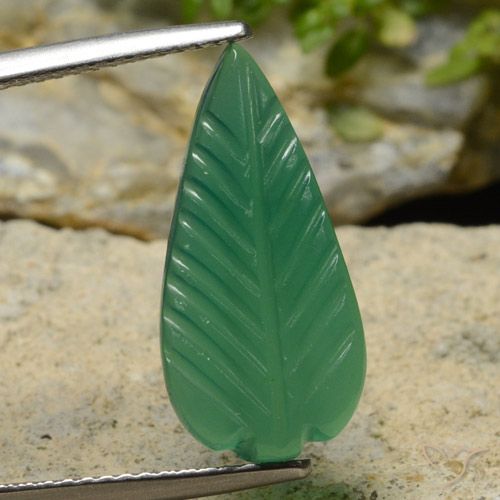 19.1x9.3 mm Carved Leaf Green Agate from India, Weight of 4.52ct, Natural dyed gemstone in Translucent Clarity, 1pc Agate - the Color is Medium Green, Mohs Hardness of 6.5 - 7 suitable for daily wear jewelry, Photo A