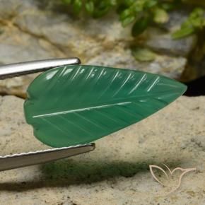 4.52 ct Green Agate Stone, Natural Agate in Fantasy Carved Leaf Shape for Sale