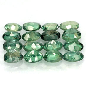 Alexandrite Gemstone in 3.1 x 2.4 mm Size for Sale, Alexandrite Stone in Green/Red Color