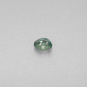Alexandrite Gemstone in 3 x 2.3 mm Size for Sale, Alexandrite Stone in Green/Red Color
