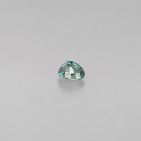 Alexandrite Gemstone in 2.5 x 2 mm Size for Sale, Alexandrite Stone in Green/Red Color