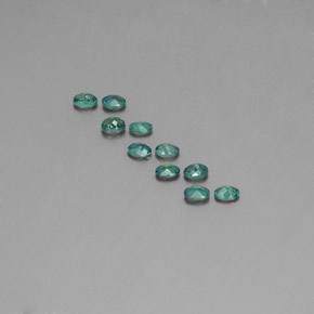 Alexandrite Gemstone in 3.5 x 2.6 mm Size for Sale, Alexandrite Stone in Green/Red Color
