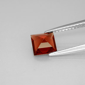 Almandine Garnet Gemstone in 6 x 6 mm (calibrated) Size for Sale, Almandine Garnet Stone in Orange Red Color