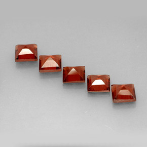 Almandine Garnet Gemstone in 4 x 4 mm (calibrated) Size for Sale, Almandine Garnet Stone in Reddish Orange Color