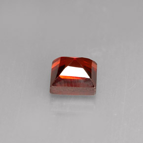 Almandine Garnet Gemstone in 4.2 x 4.2 mm Size for Sale, Almandine Garnet Stone in Red Color