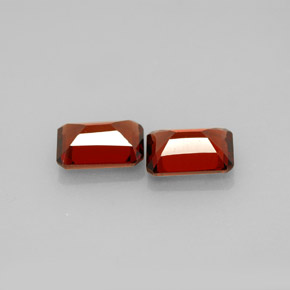 Almandine Garnet Gemstone in 7 x 5 mm (calibrated) Size for Sale, Almandine Garnet Stone in Red Color