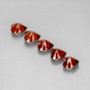 Almandine Garnet Gemstone in 5 x 5 mm (calibrated) Size for Sale, Almandine Garnet Stone in Deep Red Color