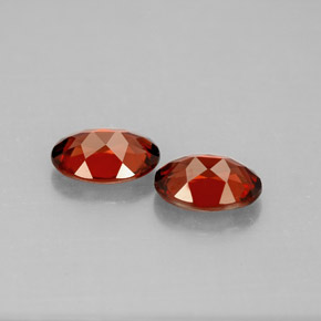 Almandine Garnet Gemstone in 7 x 5 mm (calibrated) Size for Sale, Almandine Garnet Stone in Deep Red Color
