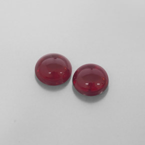 2.75 ct Red Almandine Garnet Gemstone, Almandine Garnet Gem in Round Cabochon Shape for Sale.