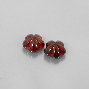 3.60 ct Red Almandine Garnet Gemstone, Almandine Garnet Gem in Flower-Cut Shape for Sale.