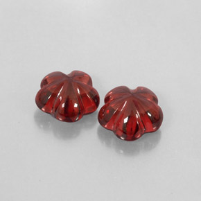 3.47 ct Red Almandine Garnet Gemstone, Almandine Garnet Gem in Flower-Cut Shape for Sale.