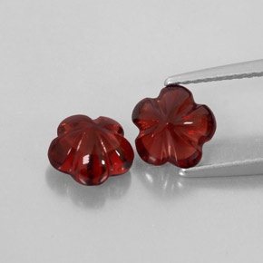3.56 ct Red Almandine Garnet Stone, Natural Almandine Garnet in Flower-Cut Shape for Sale