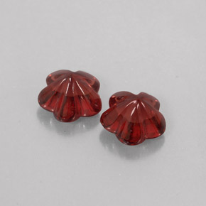 3.16 ct Red Almandine Garnet Gemstone, Almandine Garnet Gem in Flower-Cut Shape for Sale.