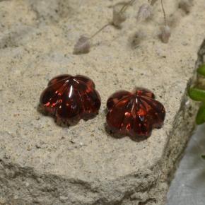 Almandine Garnet Gemstones in 7.2 x 7 mm Size for Sale, Almandine Garnet Stones in Deep Red Color