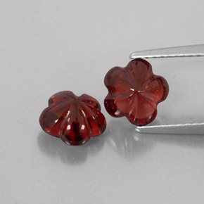 3.56 ct Red Almandine Garnet Gemstone, Almandine Garnet Gem in Flower-Cut Shape for Sale.