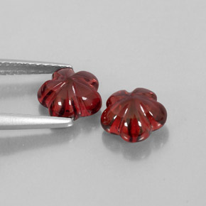 Almandine Garnet Gemstone in 7 x 7 mm Size for Sale, Almandine Garnet Stone in Deep Red Color