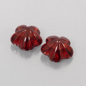 3.28 ct Red Almandine Garnet Gemstone, Almandine Garnet Gem in Flower-Cut Shape for Sale.