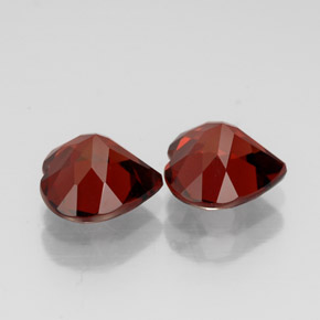 Almandine Garnet Gemstone in 7 x 7 mm (calibrated) Size for Sale, Almandine Garnet Stone in Deep Red Color