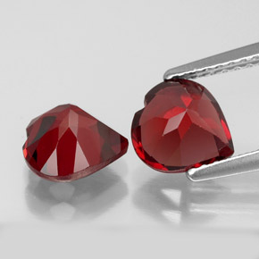 Almandine Garnet Gemstone in 7 x 7 mm (calibrated) Size for Sale, Almandine Garnet Stone in Deep Red Color