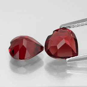 Almandine Garnet Gemstone in 7 x 7 mm (calibrated) Size for Sale, Almandine Garnet Stone in Deep Red Color