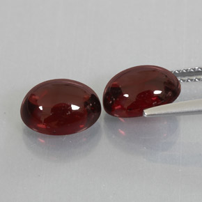 Almandine Garnet Gemstone in 9 x 7 mm (calibrated) Size for Sale, Almandine Garnet Stone in Deep Red Color