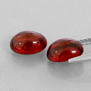 Almandine Garnet Gemstone in 8 x 6 mm (calibrated) Size for Sale, Almandine Garnet Stone in Deep Red Color