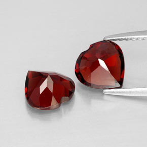Almandine Garnet Gemstone in 7 x 7 mm (calibrated) Size for Sale, Almandine Garnet Stone in Deep Red Color