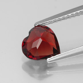 Almandine Garnet Gemstone in 7 x 7 mm (calibrated) Size for Sale, Almandine Garnet Stone in Deep Red Color