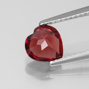 Almandine Garnet Gemstone in 7 x 7 mm (calibrated) Size for Sale, Almandine Garnet Stone in Deep Red Color