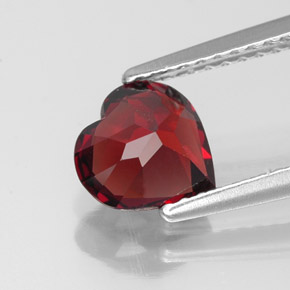 Almandine Garnet Gemstone in 7 x 7 mm (calibrated) Size for Sale, Almandine Garnet Stone in Deep Red Color