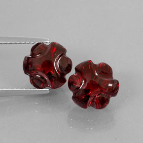 7.99 ct Red Almandine Garnet Gemstone, Almandine Garnet Gem in Flower-Cut Shape for Sale.