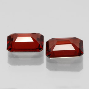 Almandine Garnet Gemstone in 7 x 5 mm (calibrated) Size for Sale, Almandine Garnet Stone in Deep Red Color