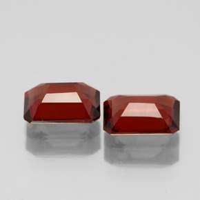 Almandine Garnet Gemstone in 7 x 5 mm (calibrated) Size for Sale, Almandine Garnet Stone in Deep Red Color
