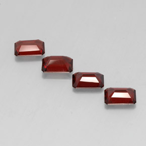 Almandine Garnet Gemstone in 7 x 5 mm (calibrated) Size for Sale, Almandine Garnet Stone in Deep Red Color