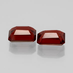 Almandine Garnet Gemstone in 7 x 5 mm (calibrated) Size for Sale, Almandine Garnet Stone in Deep Red Color