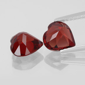 Almandine Garnet Gemstone in 7 x 7 mm (calibrated) Size for Sale, Almandine Garnet Stone in Deep Red Color