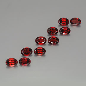 0.9ct Oval Facet Red Almandine Garnet Gem for sale 0.9ct Oval Facet Red Almandine Garnet Gem (ID: 371592)