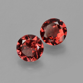 1.47 ct Red Almandine Garnet Stone, Natural Almandine Garnet in Round Facet Shape for Sale