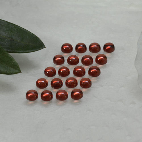 Medium Red Almandine Garnet Gem - 0.2ct Round Cabochon (ID: 467831)