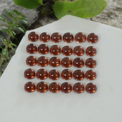 Lot de 30pc Grenat Almandins Rouge Tour de Madagascar - Taille 3,1mm, poids total 5,89 ct / moyenne 0,2 ct chaque, couleur : Rouge foncé, dureté de Mohs 6.5 à 7.5 convient aux bijoux de tous les jours, pierre de sagesse, Photo A