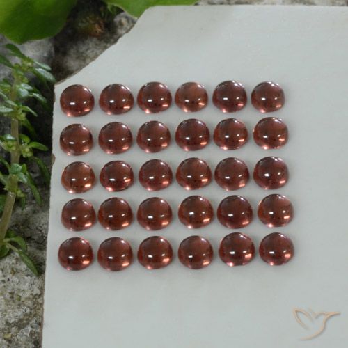 5.69 ct Round Almandine Garnet, 3 mm From Madagascar, Photo A