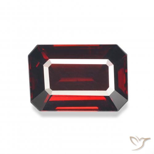 5.50ct Natural Deep Red Almandine Garnet, Emerald Cut, VVS-VS
