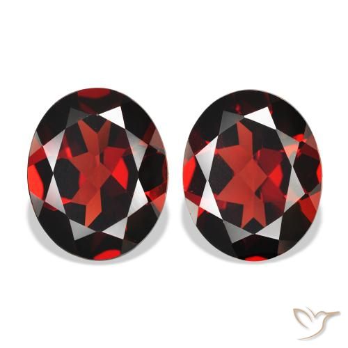 7.82ctw Natural Dark Red Almandine Garnet, Oval, VVS-VS