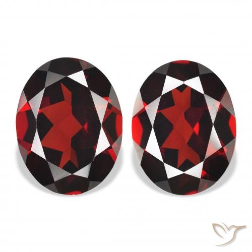 4.26ctw Natural Deep Red Almandine Garnet, Oval, VVS-VS