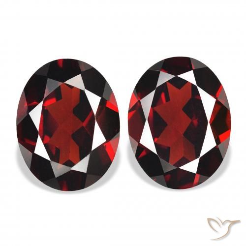 4.01ctw Natural Deep Blood Red Almandine Garnet, Oval, VS